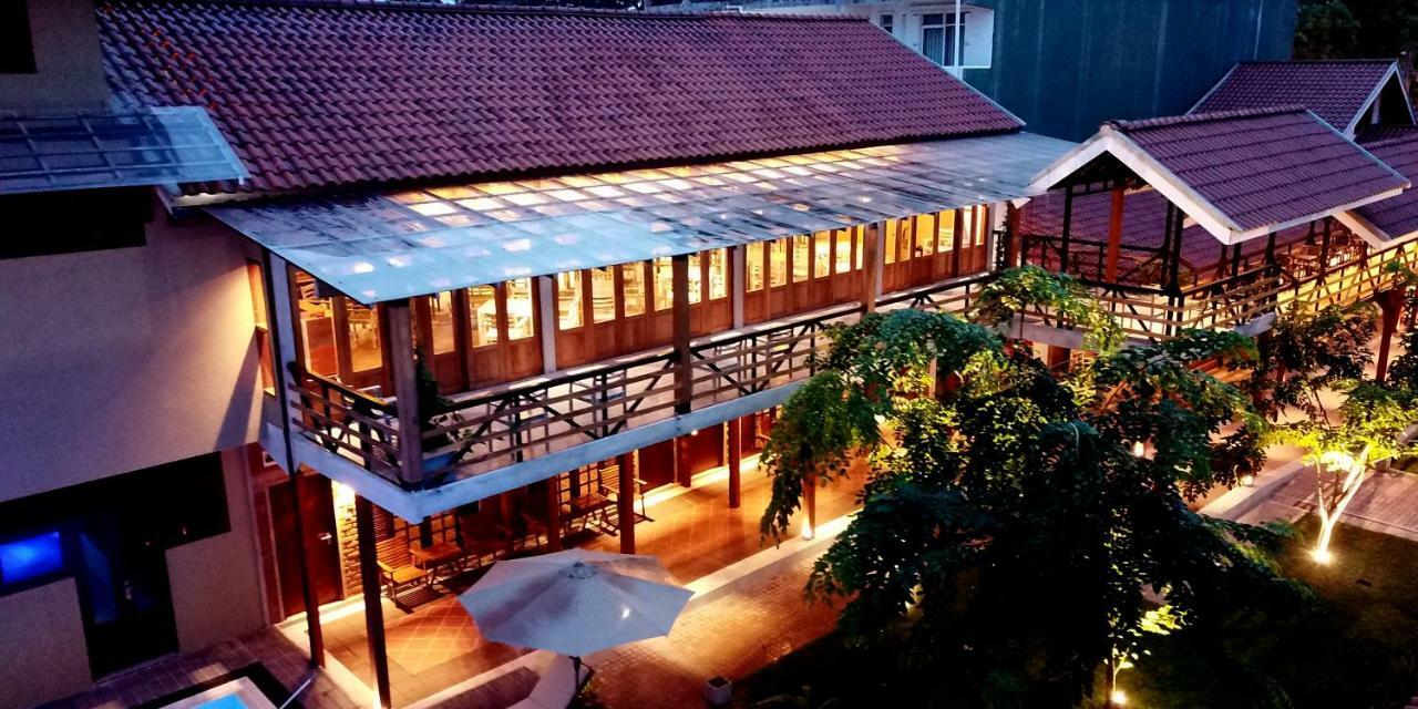 Olinia Airport Hotel Katunayaka Kültér fotó