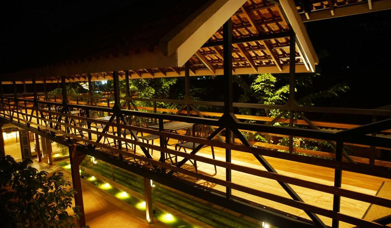 Olinia Airport Hotel Katunayaka Kültér fotó
